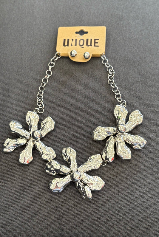 Silver Flower Necklace