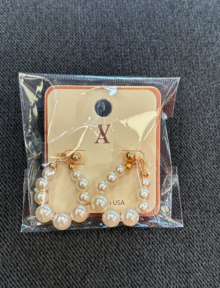 Earrings Pearl Design