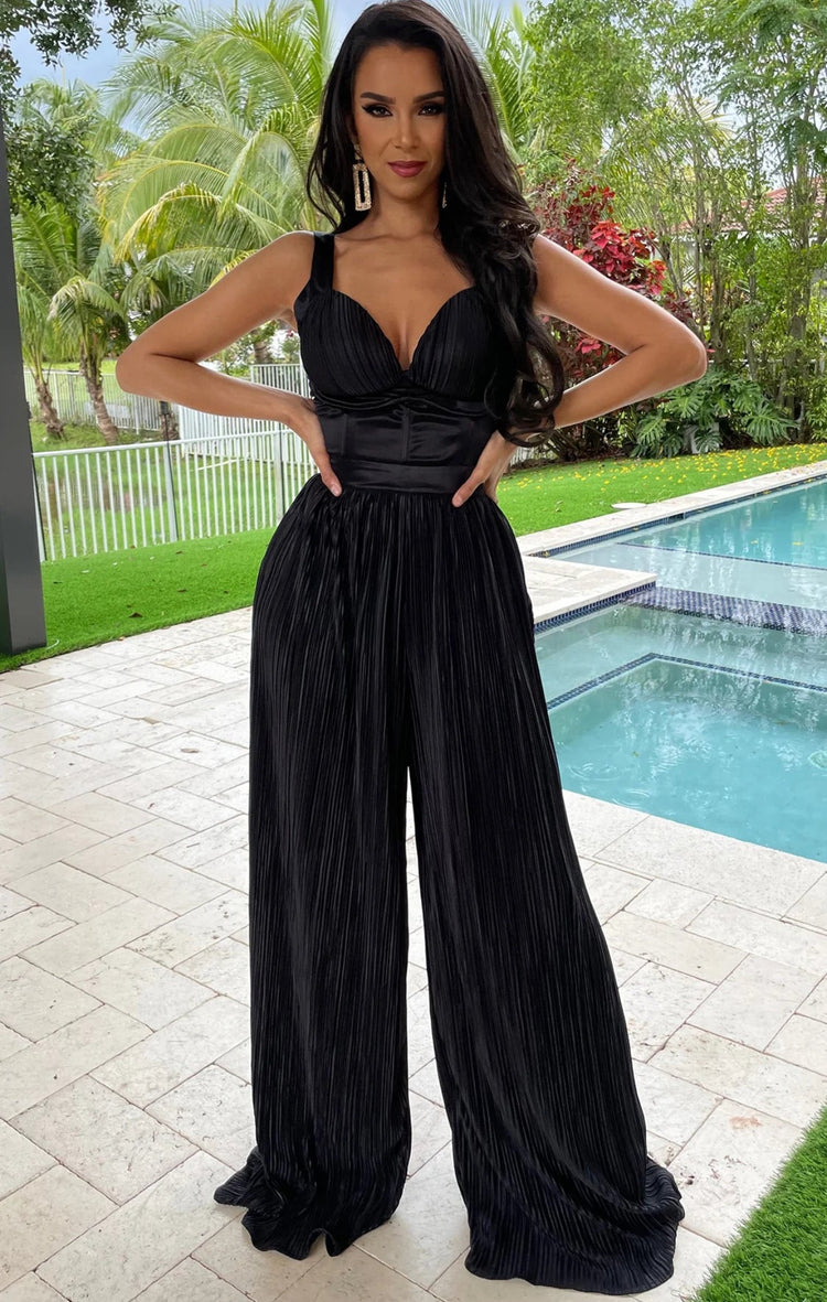 Black Zipper Back Jumper